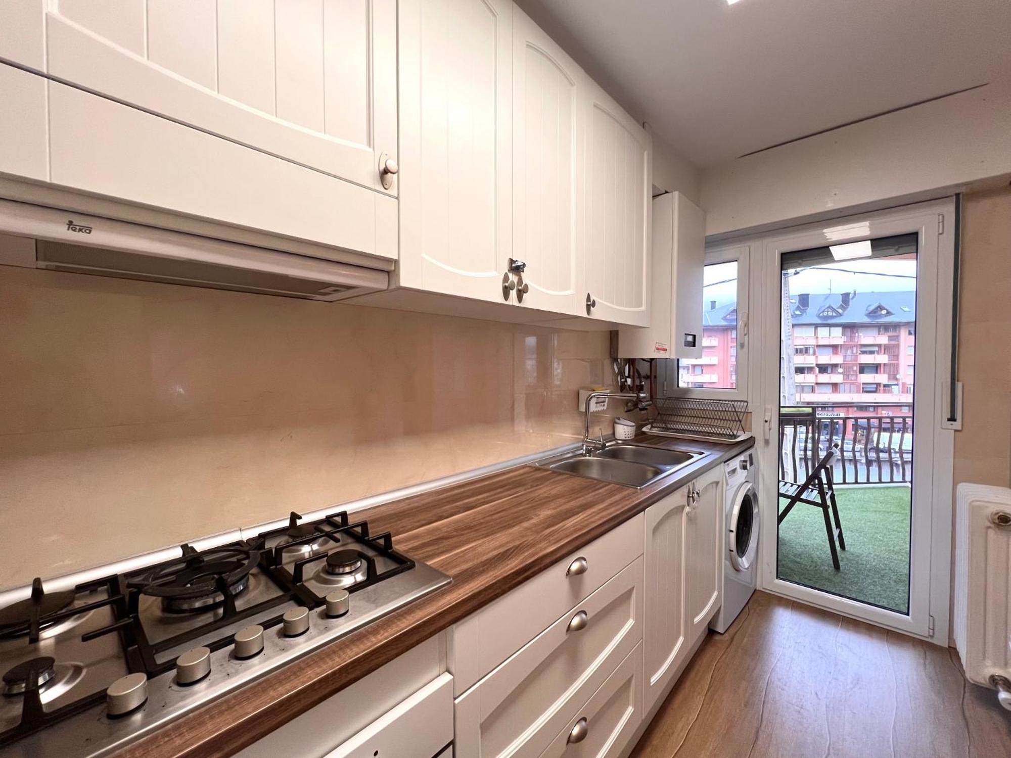 סורט Apartament Les Vernedes - L'Amfitriona מראה חיצוני תמונה